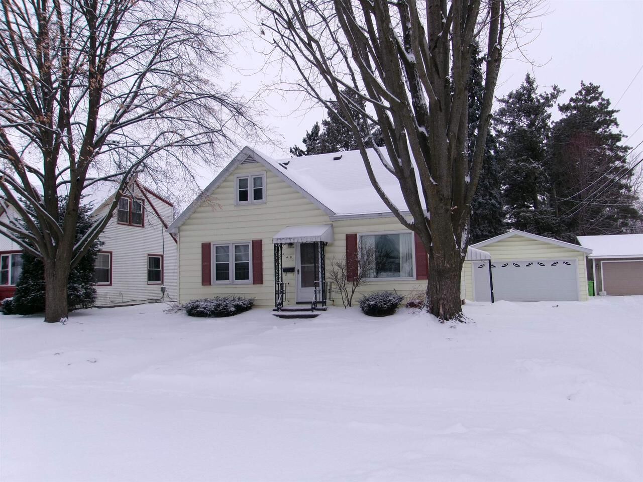 Property Photo:  410 Liberty Street  WI 53916 