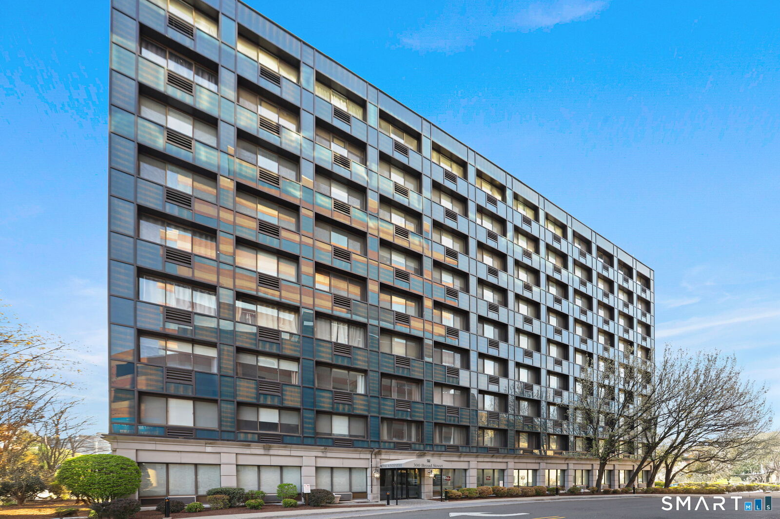 Property Photo:  300 Broad Street 603  CT 06902 