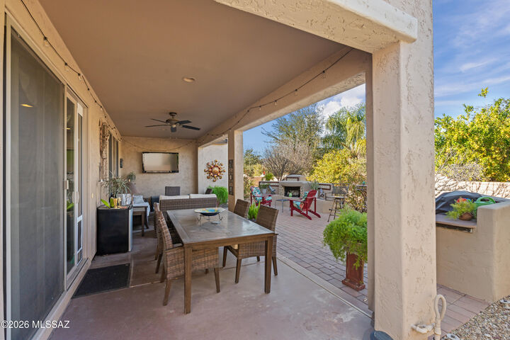 Property Photo:  2227 E Apache Springs Lane  AZ 85614 