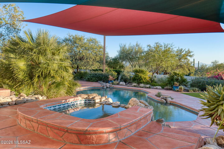 Property Photo:  5300 N Avenida De La Colina  AZ 85749 