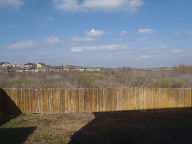 Property Photo:  221 Calgary Lane  TX 78666 