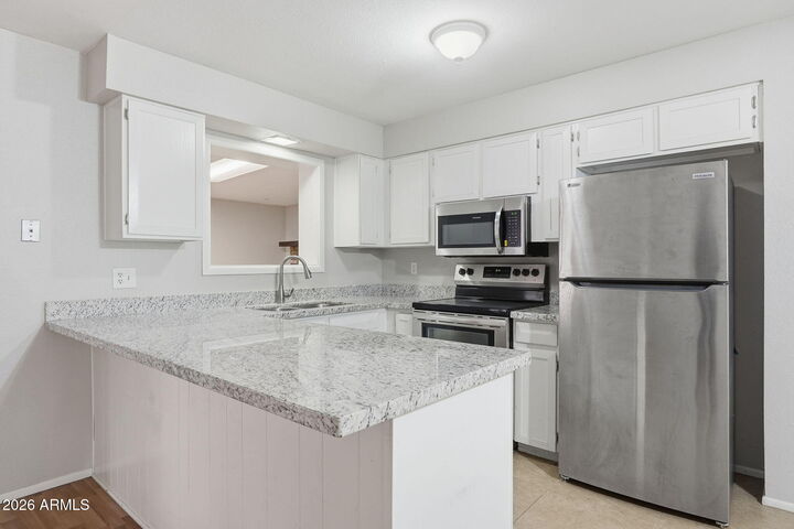 Property Photo: 5824 S College Avenue AZ 85283