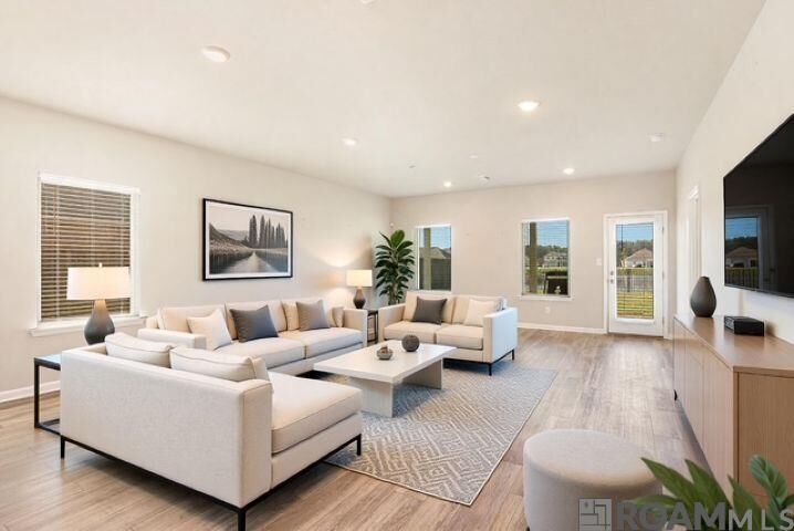 Property Photo:  13800 Wincrest Dr  LA 70785 
