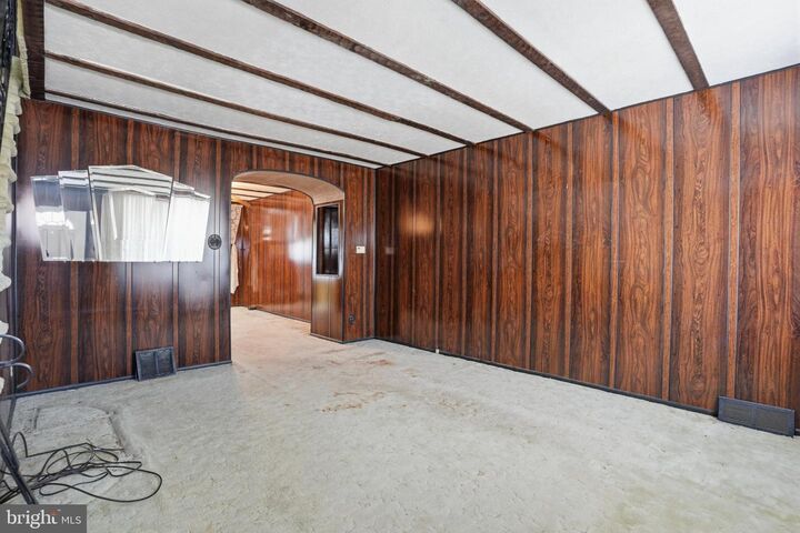 Property Photo: 1008 E Cheltenham Avenue PA 19124