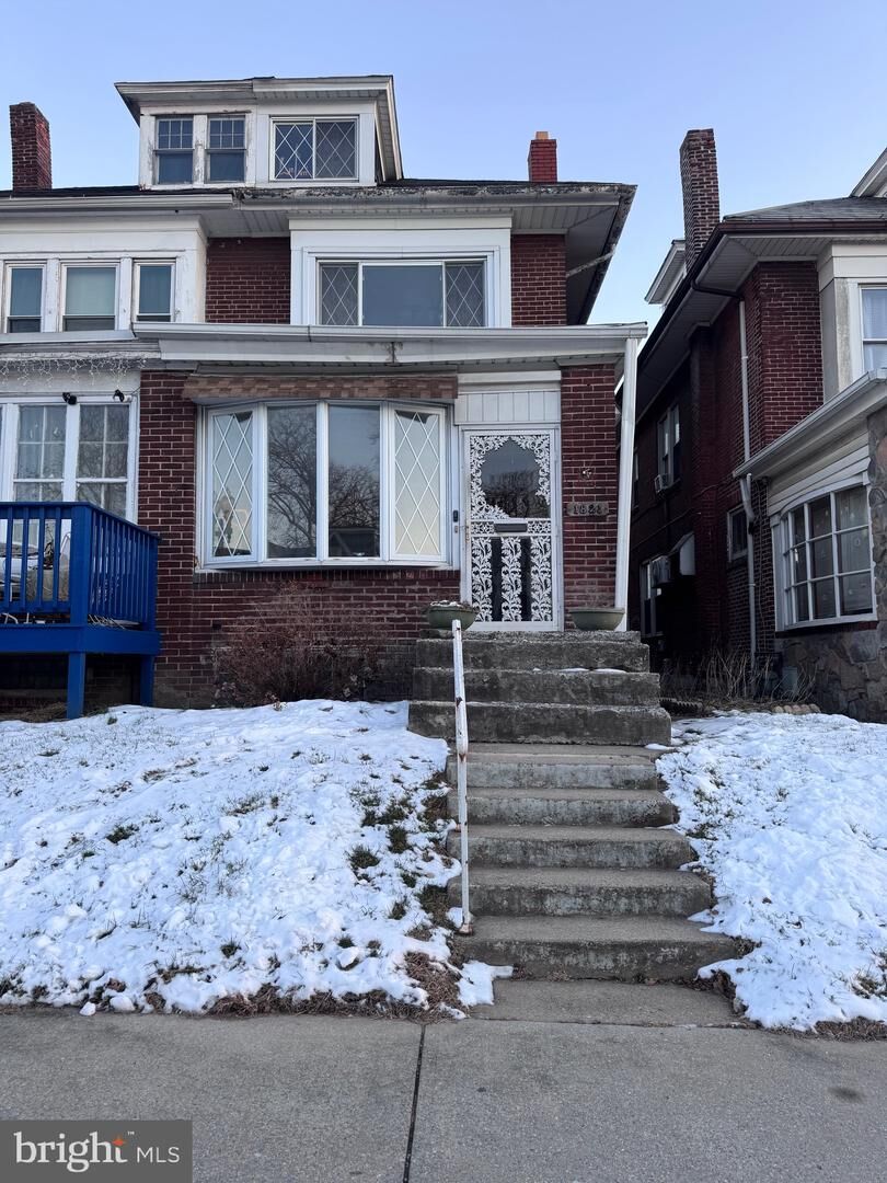 Property Photo: 1821 State Street PA 17103