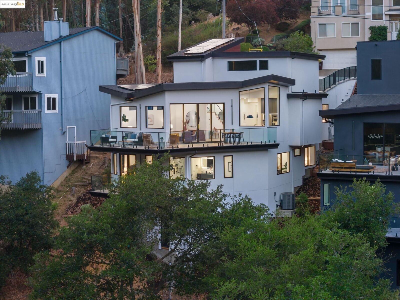 Property Photo: 7260 Woodrow Drive CA 94611