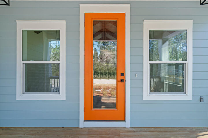 Property Photo: 1110 N County Highway 393 FL 32459