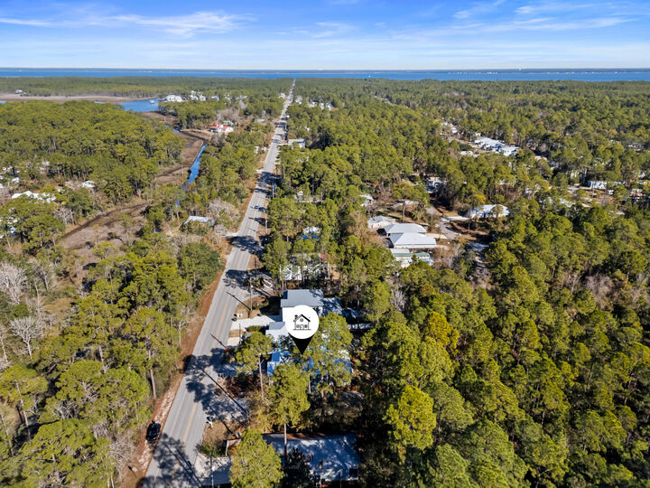 Property Photo: 1110 N County Highway 393 FL 32459