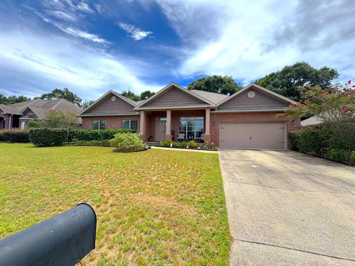 Property Photo:  223 Paradise Palm Circle  FL 32536 