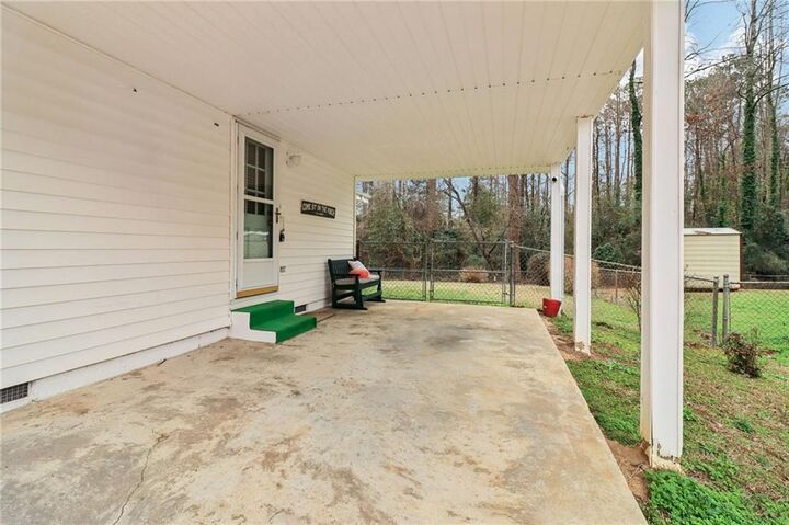 Property Photo: 755 S Nottingham Road GA 30236