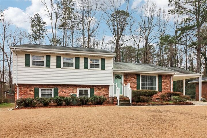 Property Photo:  755 S Nottingham Road  GA 30236 