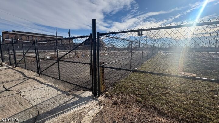 Property Photo:  685 Ferry St  NJ 07105 