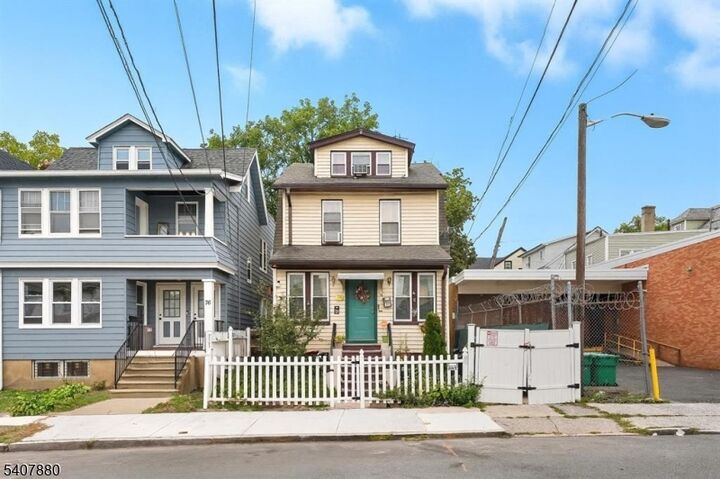 Property Photo:  78 Valley St  NJ 07106 