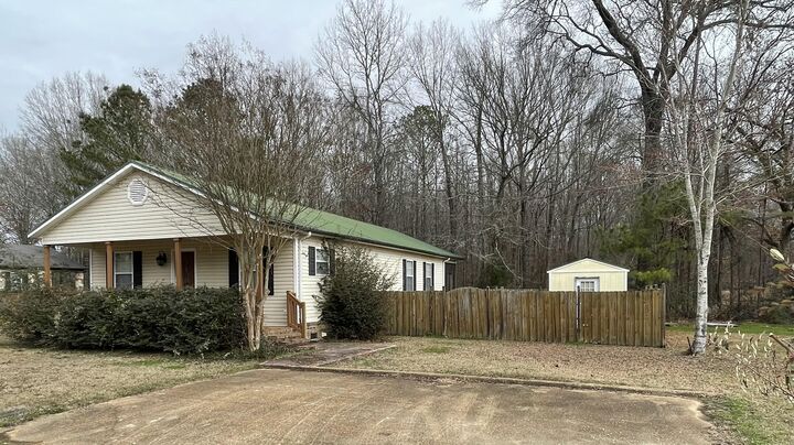 Property Photo: 155 Asbury Dr MS 39759