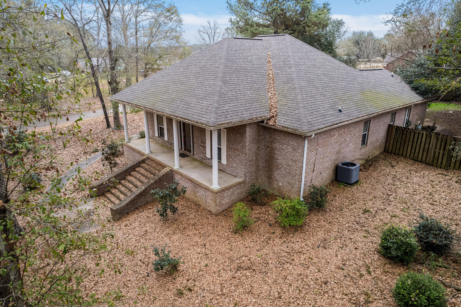 Property Photo: 32 Le Grande MS 39402