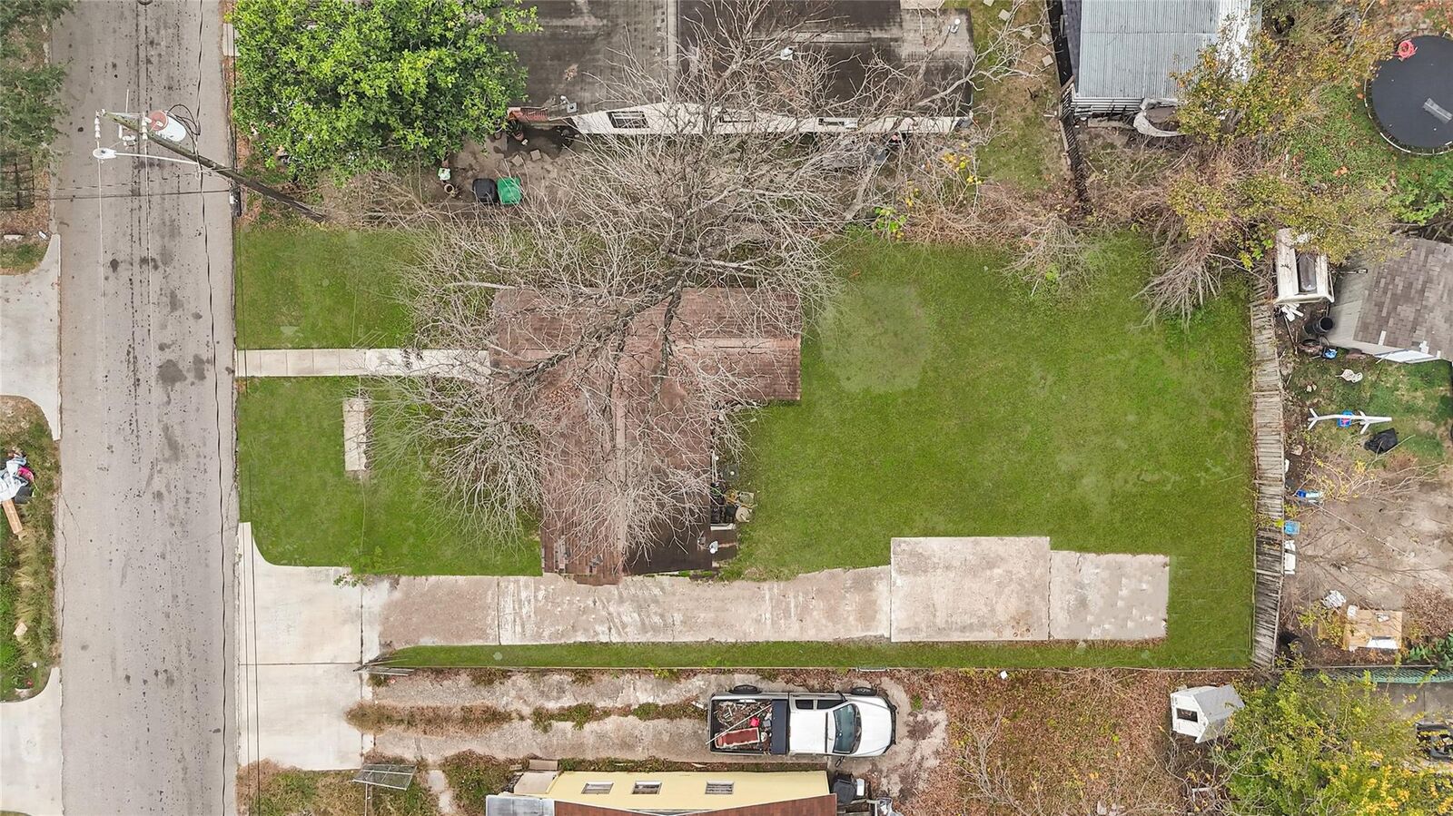 Property Photo: 7427 Texarkana Street TX 77020