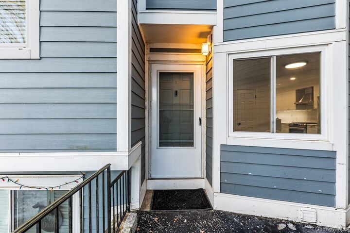 Property Photo:  25 Barker Street 406  NY 10549 