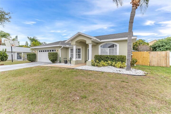 Property Photo:  11613 Ashridge Place  FL 32824 