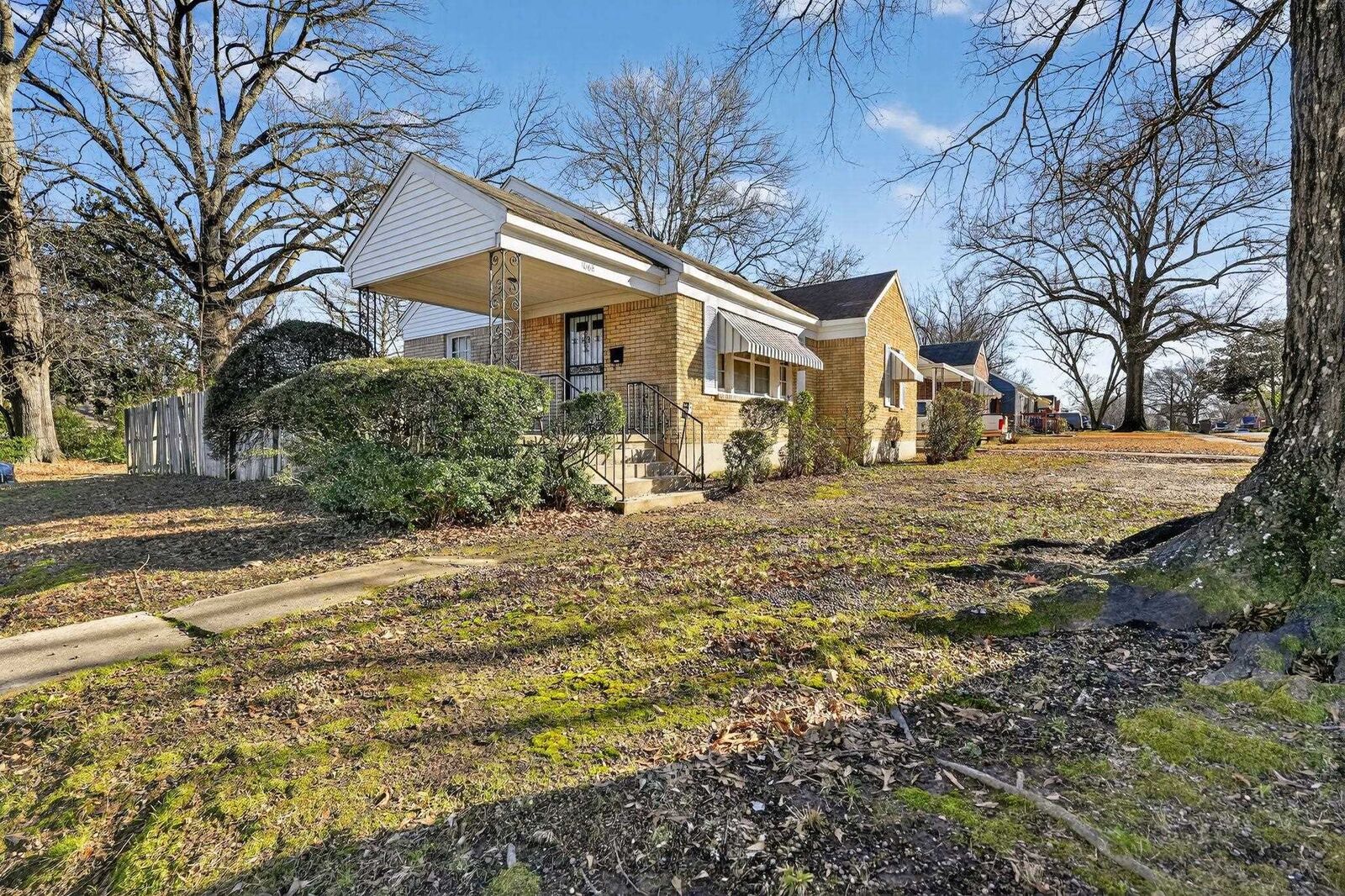 Property Photo:  1068 Mt Vernon Rd  TN 38111 