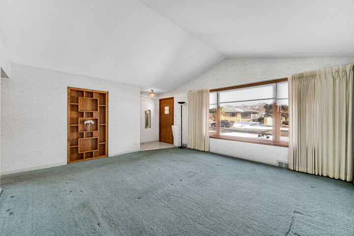 Property Photo: 7050 N Keating Avenue IL 60712