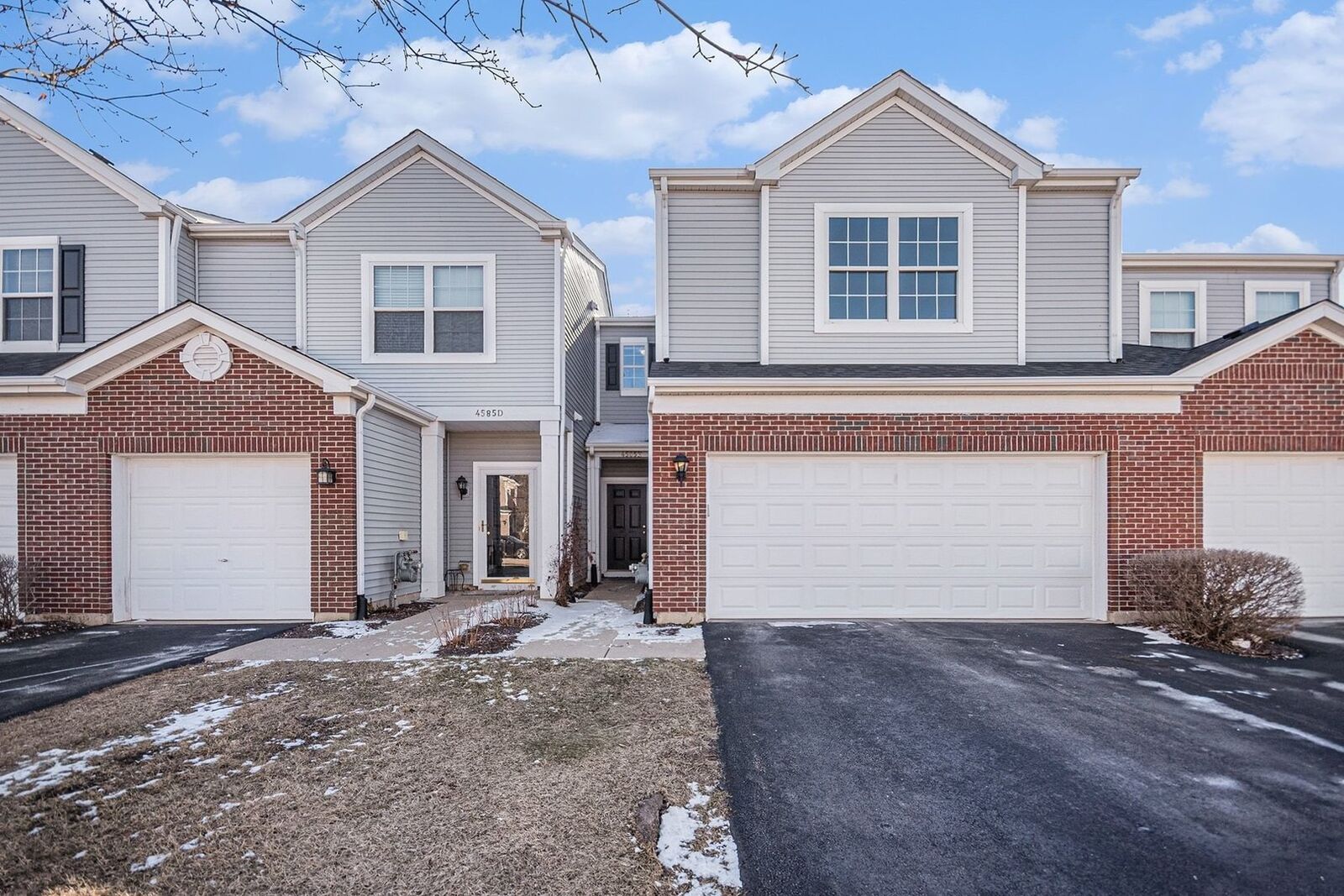 Property Photo:  4585 Camden Lane  IL 60560 