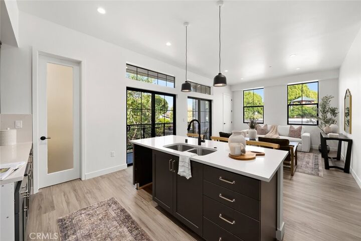 Property Photo:  581 Higuera Street 202  CA 93401 