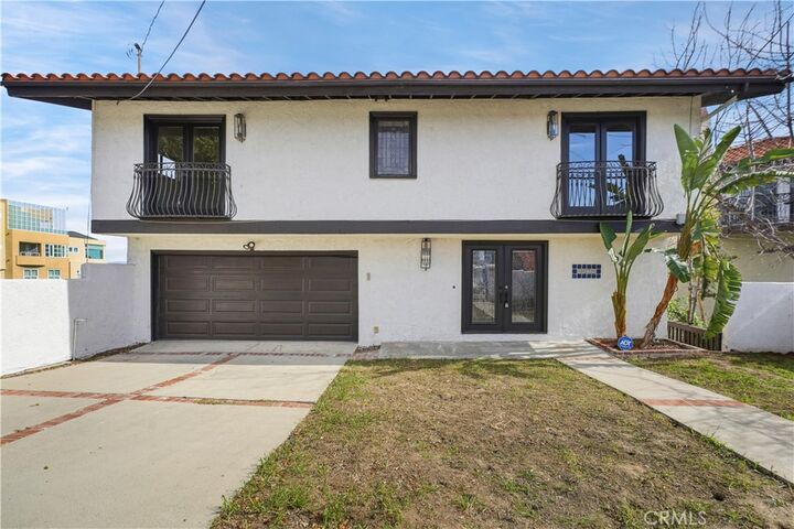 Property Photo: 4404 San Blas CA 91364