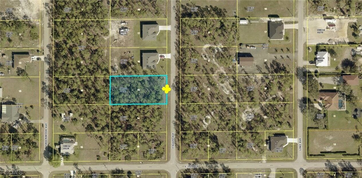 Property Photo:  1405 8th Avenue  FL 33972 