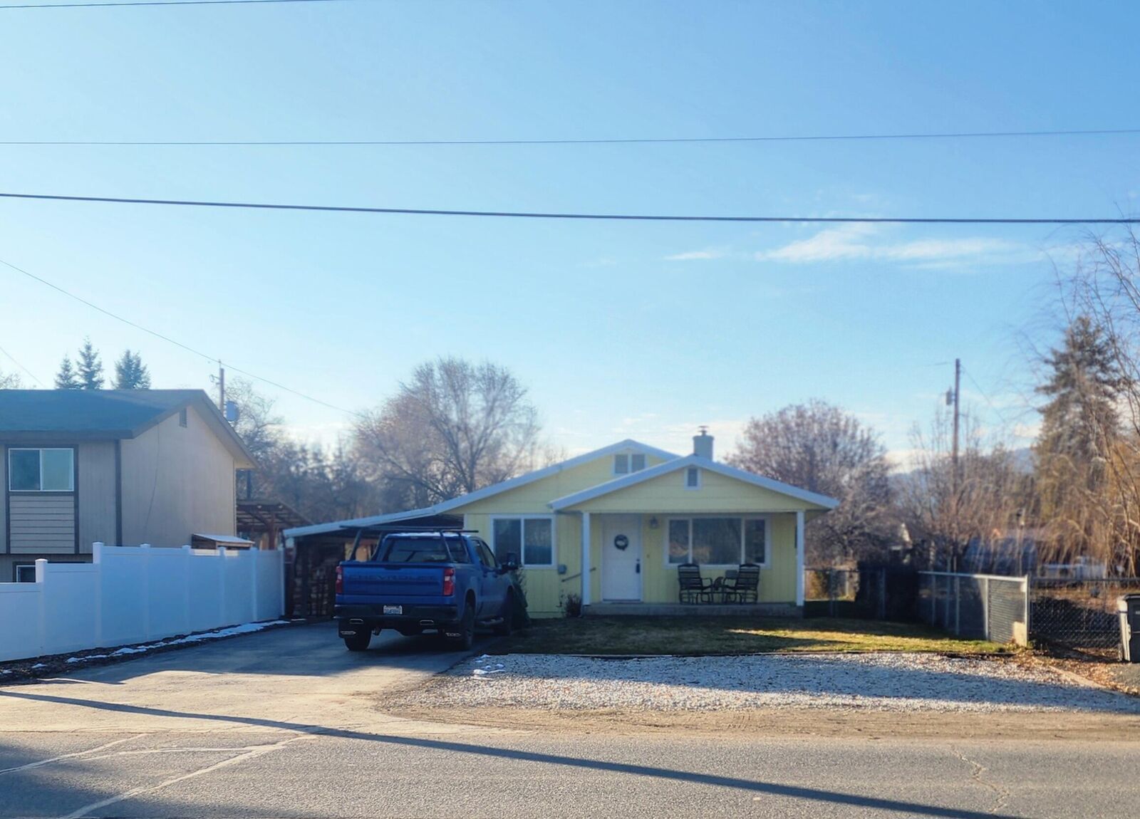 Property Photo:  830 Juniper St  WA 99141 