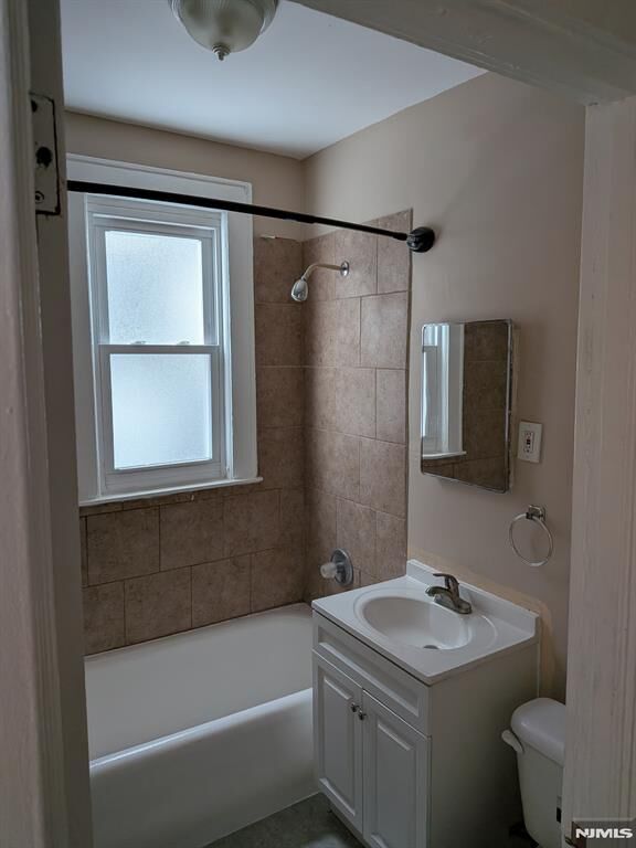 Property Photo:  32 Underwood Street 32  NJ 07106 