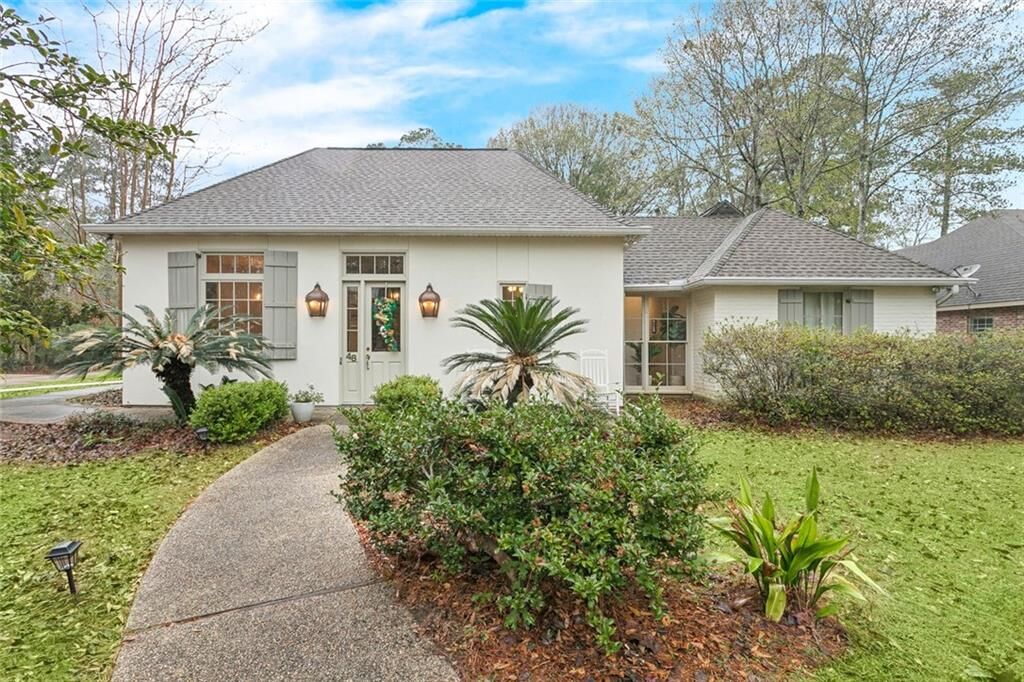 Property Photo:  48 Audubon Lake Drive  LA 70471 