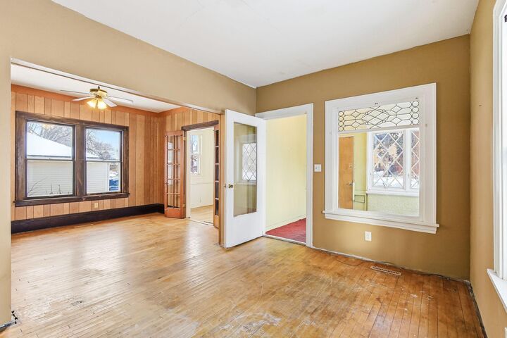 Property Photo:  1115 E 37th Street  MN 55407 