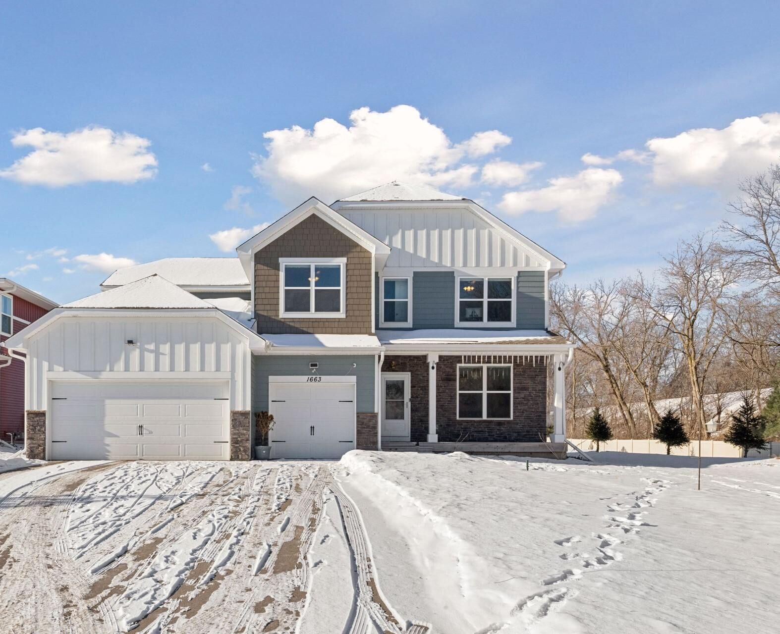 Property Photo:  1663 Oak Creek Drive  MN 55318 