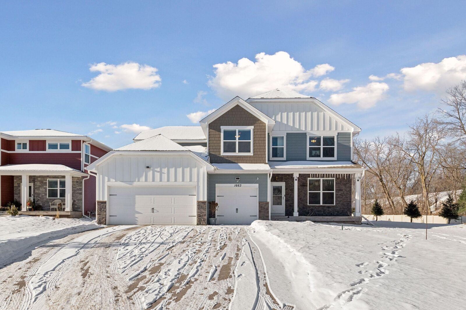 Property Photo:  1663 Oak Creek Drive  MN 55318 