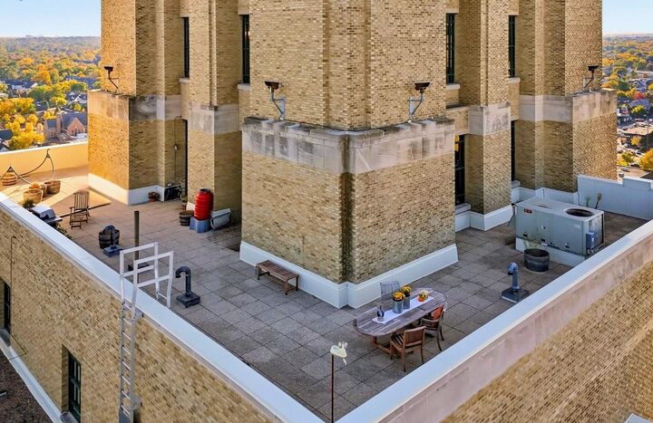 Property Photo:  2929 Chicago Avenue 1500  MN 55407 