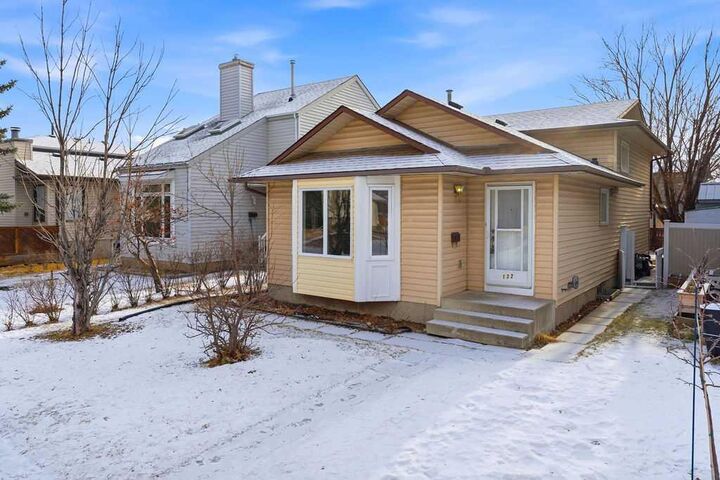 Property Photo: 132 Riverglen Crescent SE AB T2C 3H5
