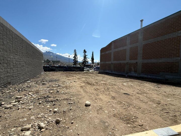 Property Photo: 630 Connaught Drive AB T0E 1E0