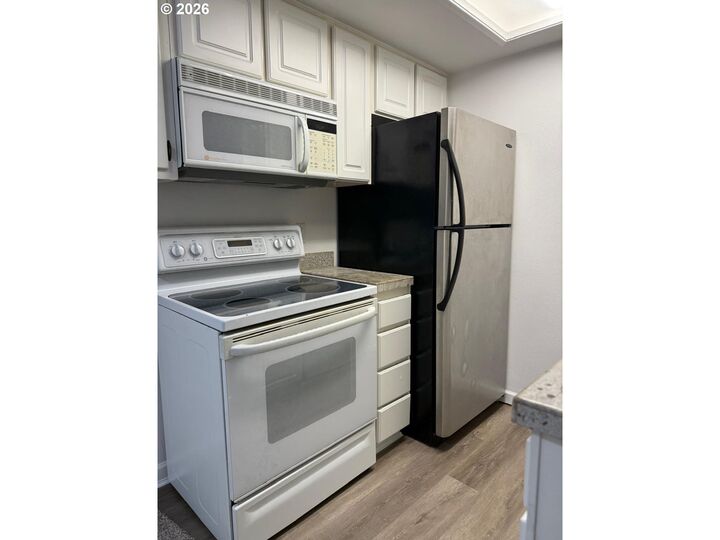 Property Photo:  9987 SE Talbert St  OR 97015 