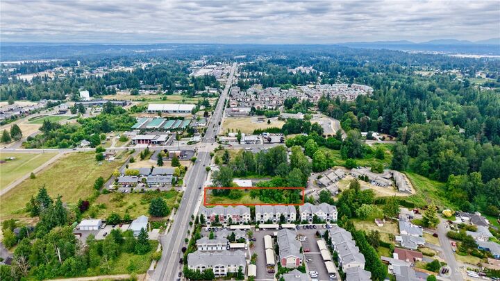 Property Photo:  2513  Meridian Avenue E  WA 98371 