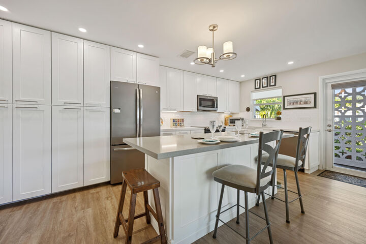 Property Photo:  200 South Boulevard A  FL 33435 