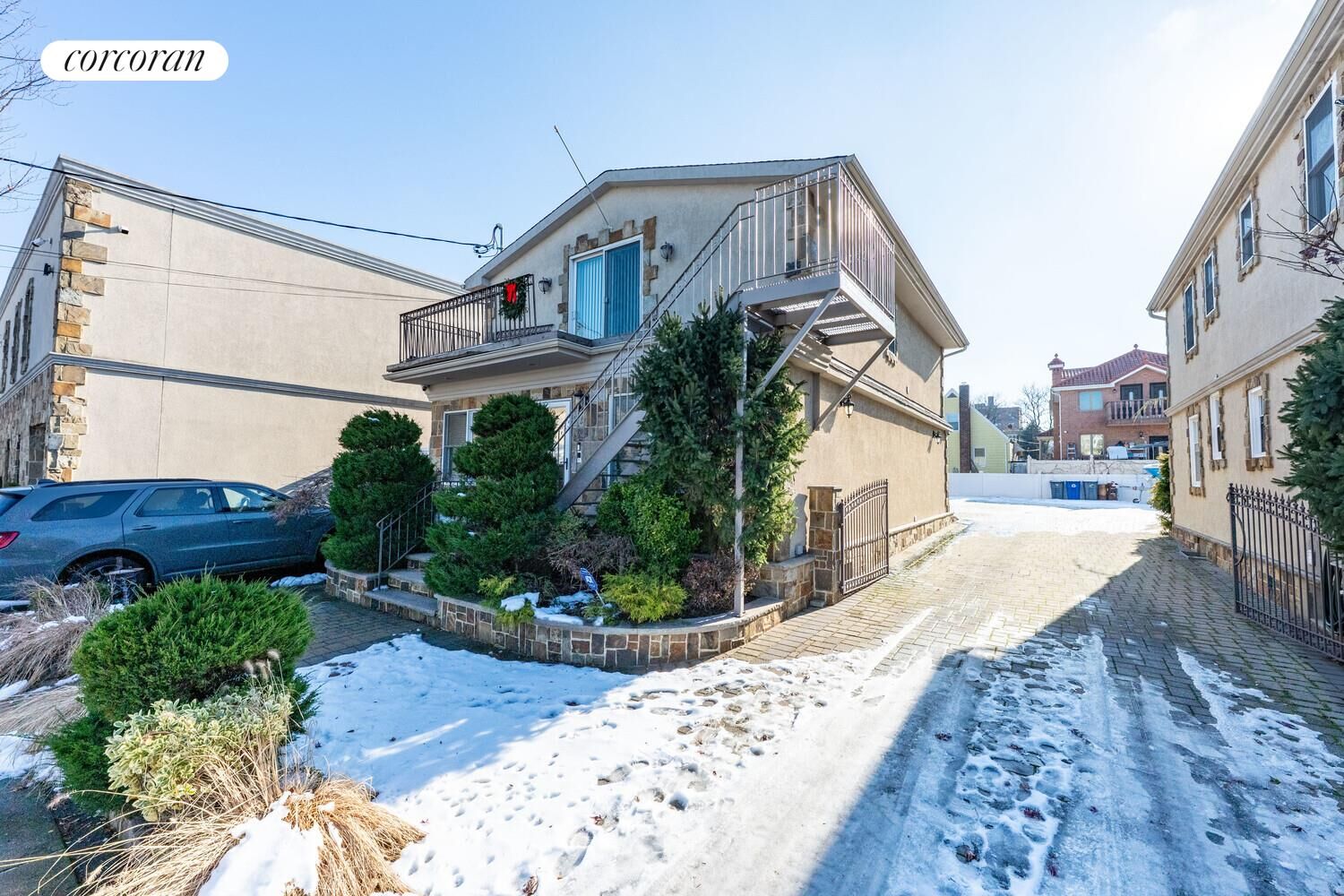 Property Photo: 162-12-16 77th Road NY 11366
