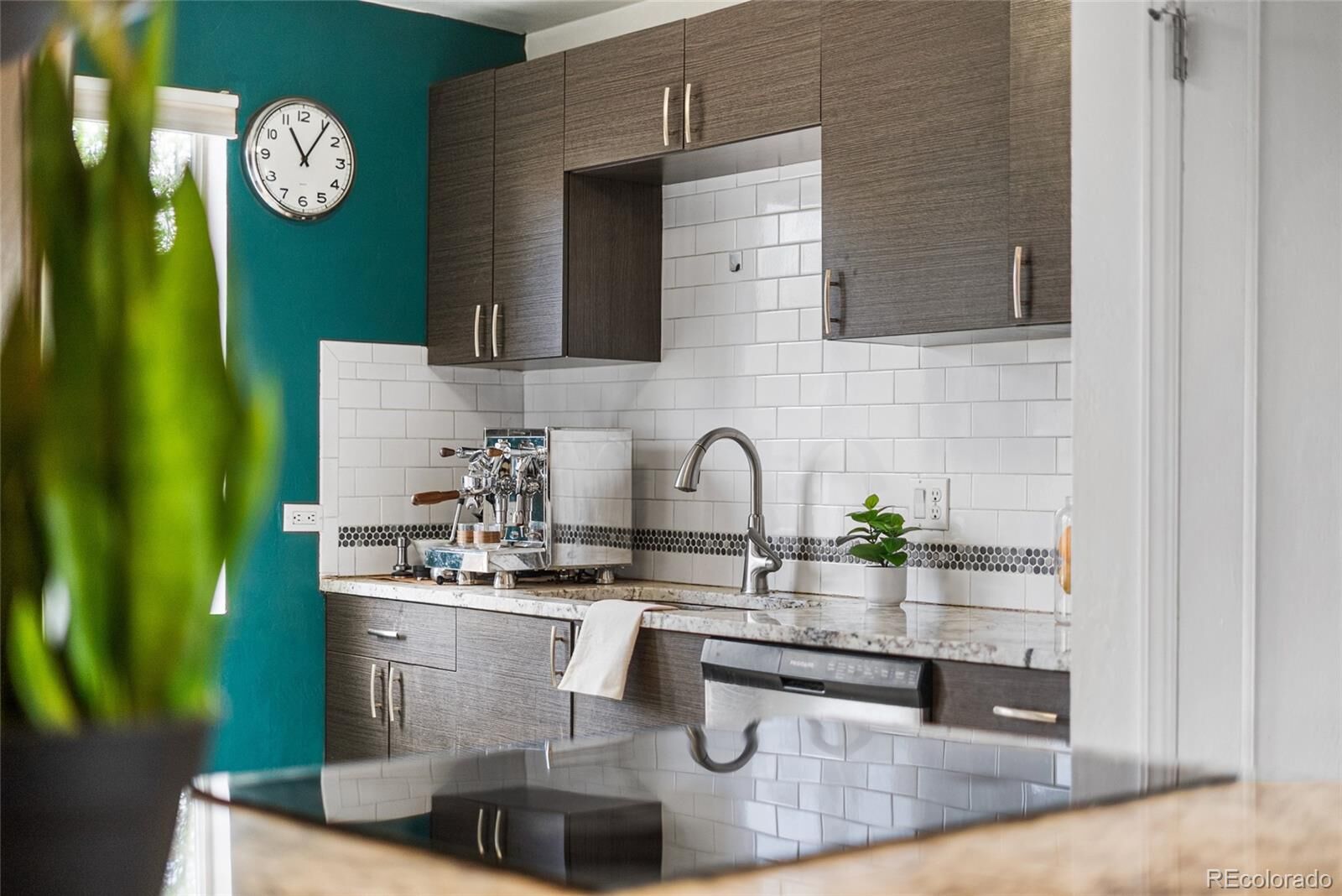 Property Photo:  2870 Pontiac Street  CO 80207 