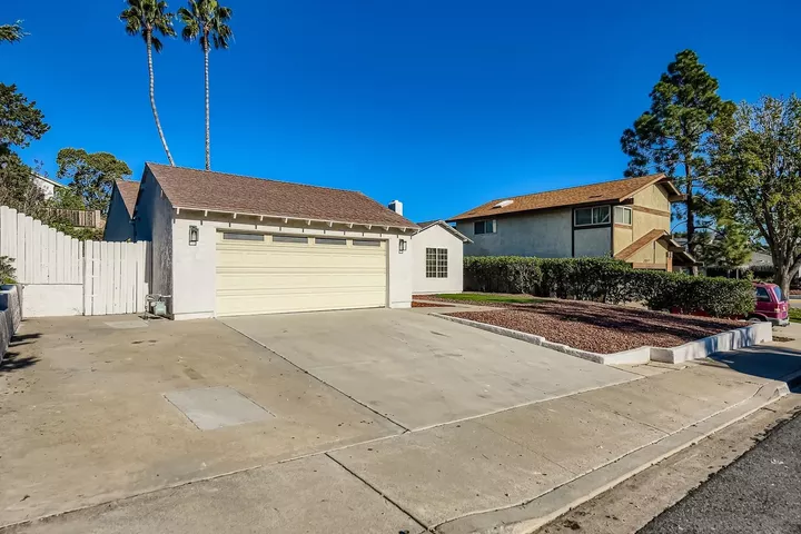 Property Photo:  10386 La Duena Way  CA 92124 