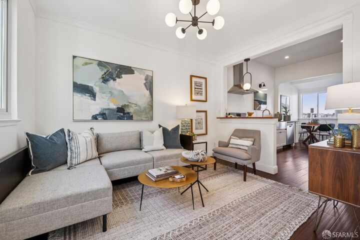 Property Photo:  662 Lisbon Street  CA 94112 