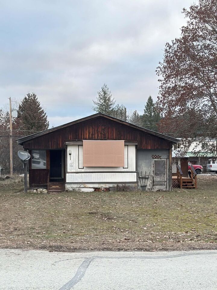 Property Photo: 107 E 4th Ave WA 99153