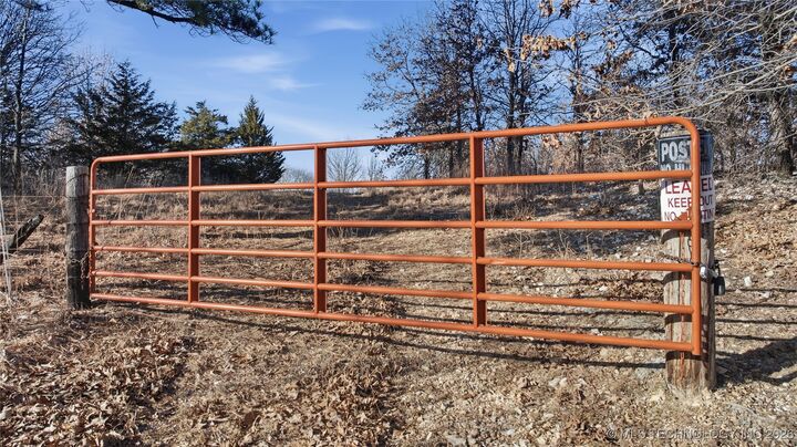 Property Photo:  0 S 693 Road  OK 74965 