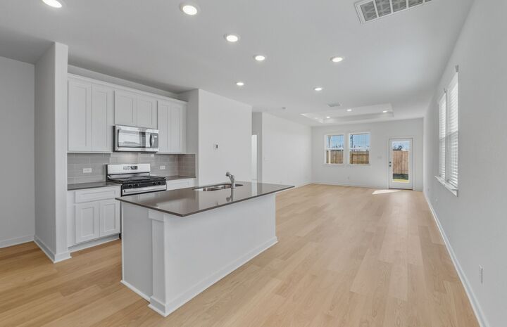 Property Photo:  188 Golden Bell Way  TX 78610 