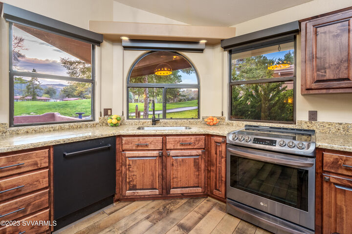 Property Photo:  195 Oak Creek Drive  AZ 86351 