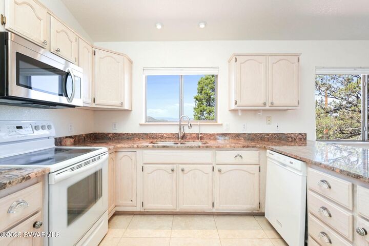 Property Photo:  155 Goodrow Lane  AZ 86336 