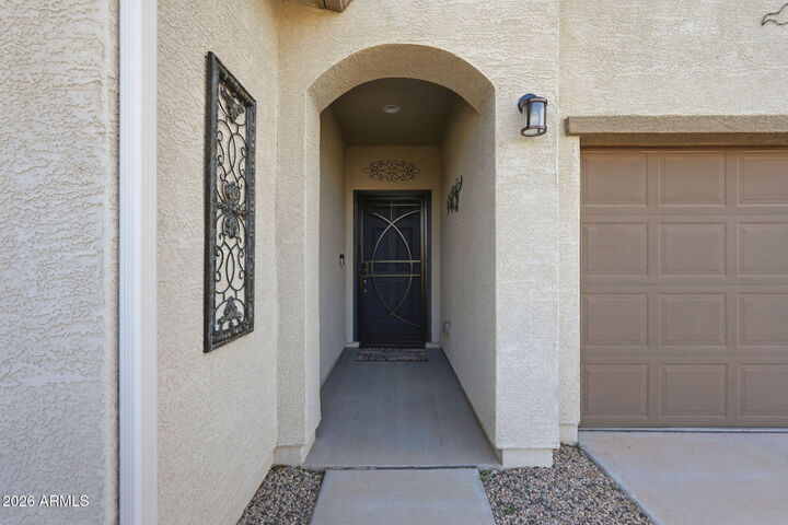 Property Photo:  1677 E Jardin Place  AZ 85122 
